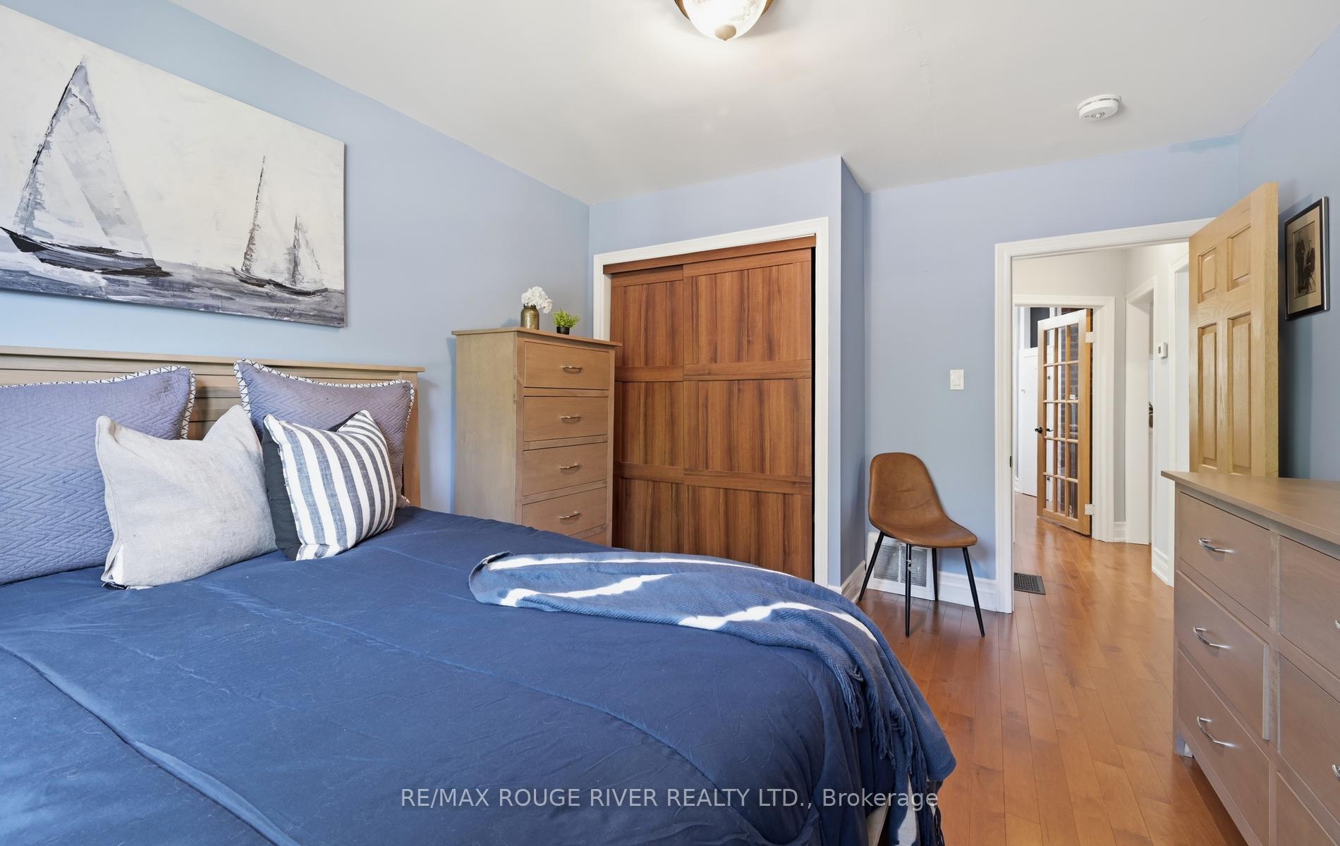Photo 58 of 303 Burns Street E, Whitby, Downtown Whitby — HOMEH