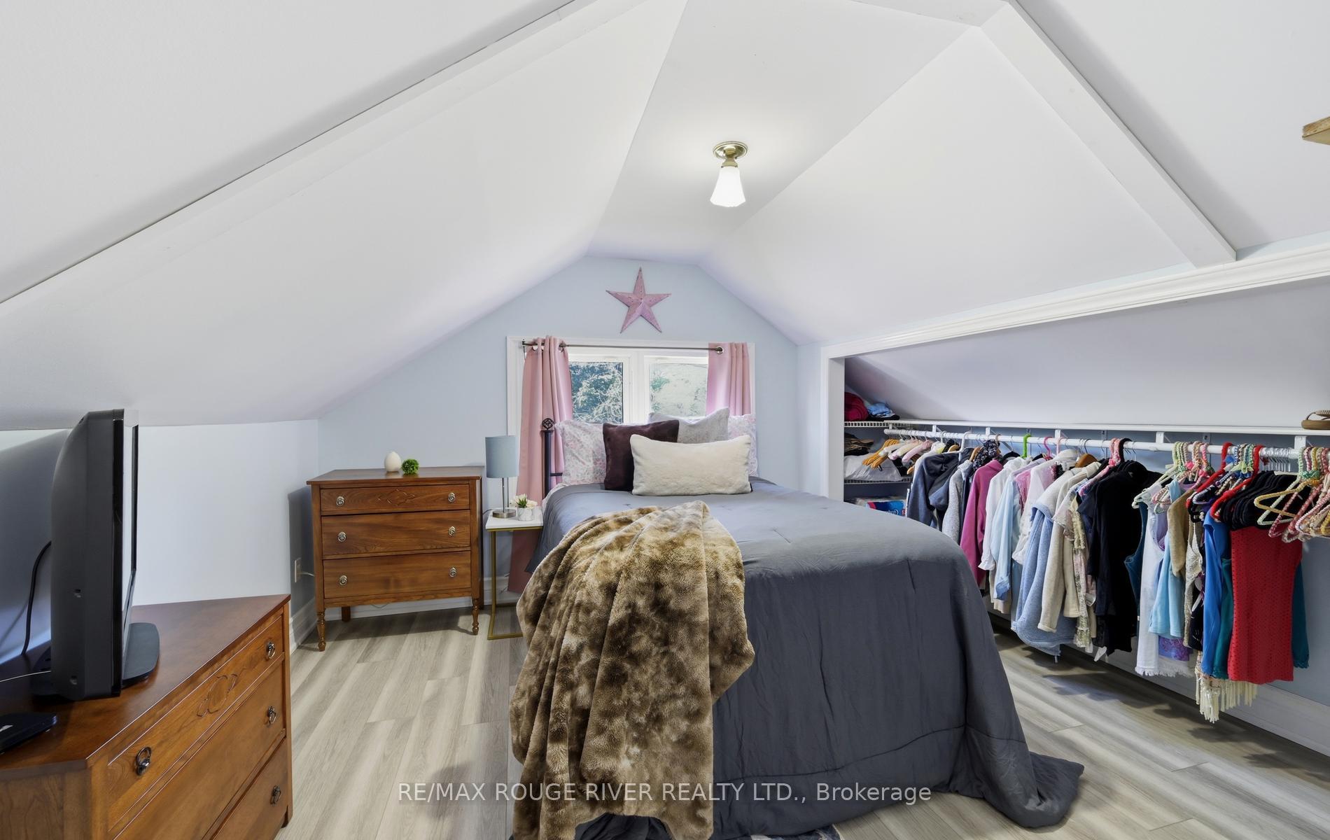 Photo 60 of 303 Burns Street E, Whitby, Downtown Whitby — HOMEH