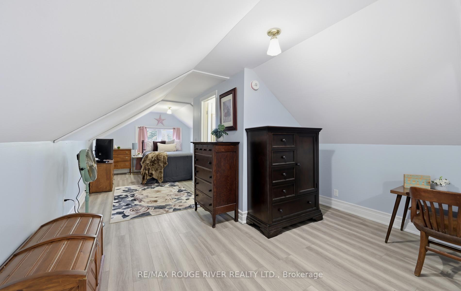 Photo 62 of 303 Burns Street E, Whitby, Downtown Whitby — HOMEH