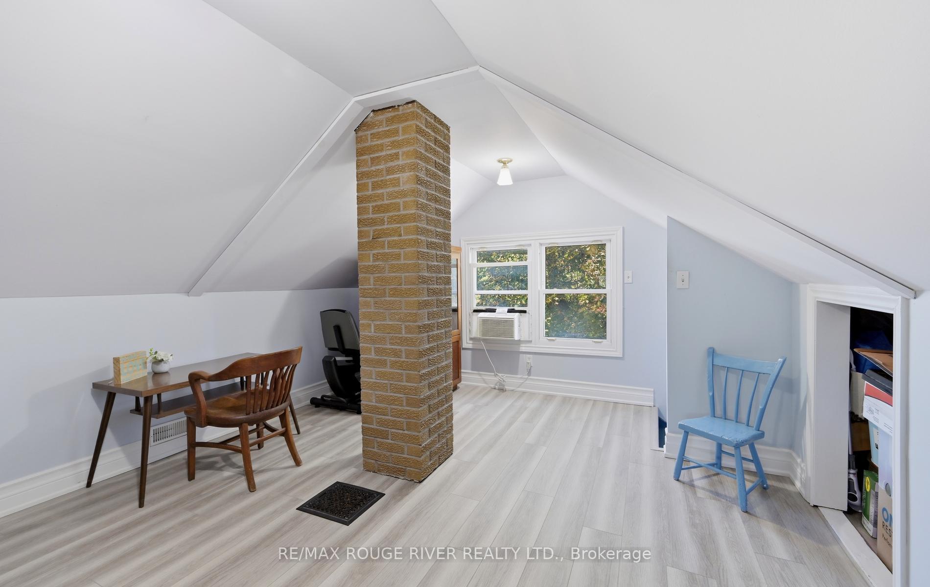 Photo 66 of 303 Burns Street E, Whitby, Downtown Whitby — HOMEH