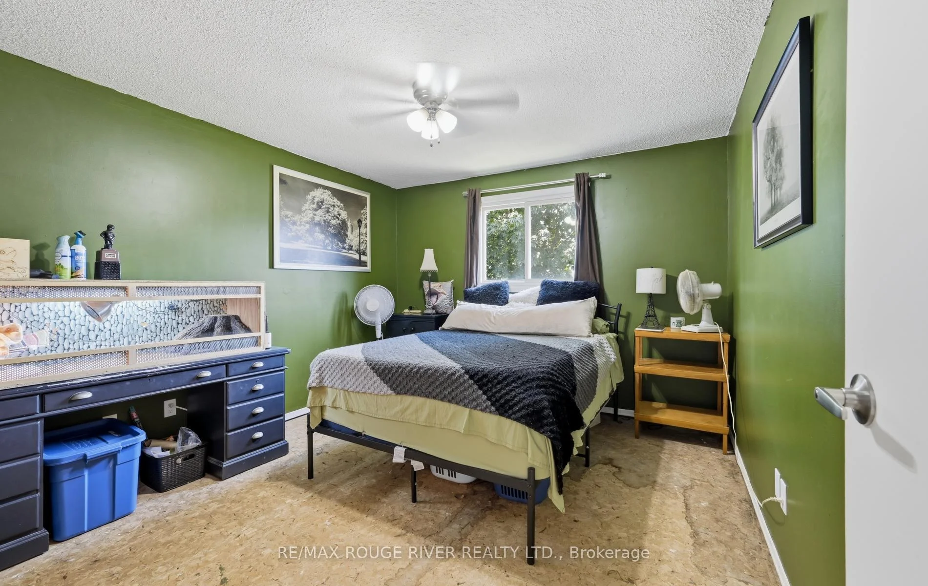 Photo 12 of 303 Burns Street E, Whitby, Downtown Whitby — HOMEH