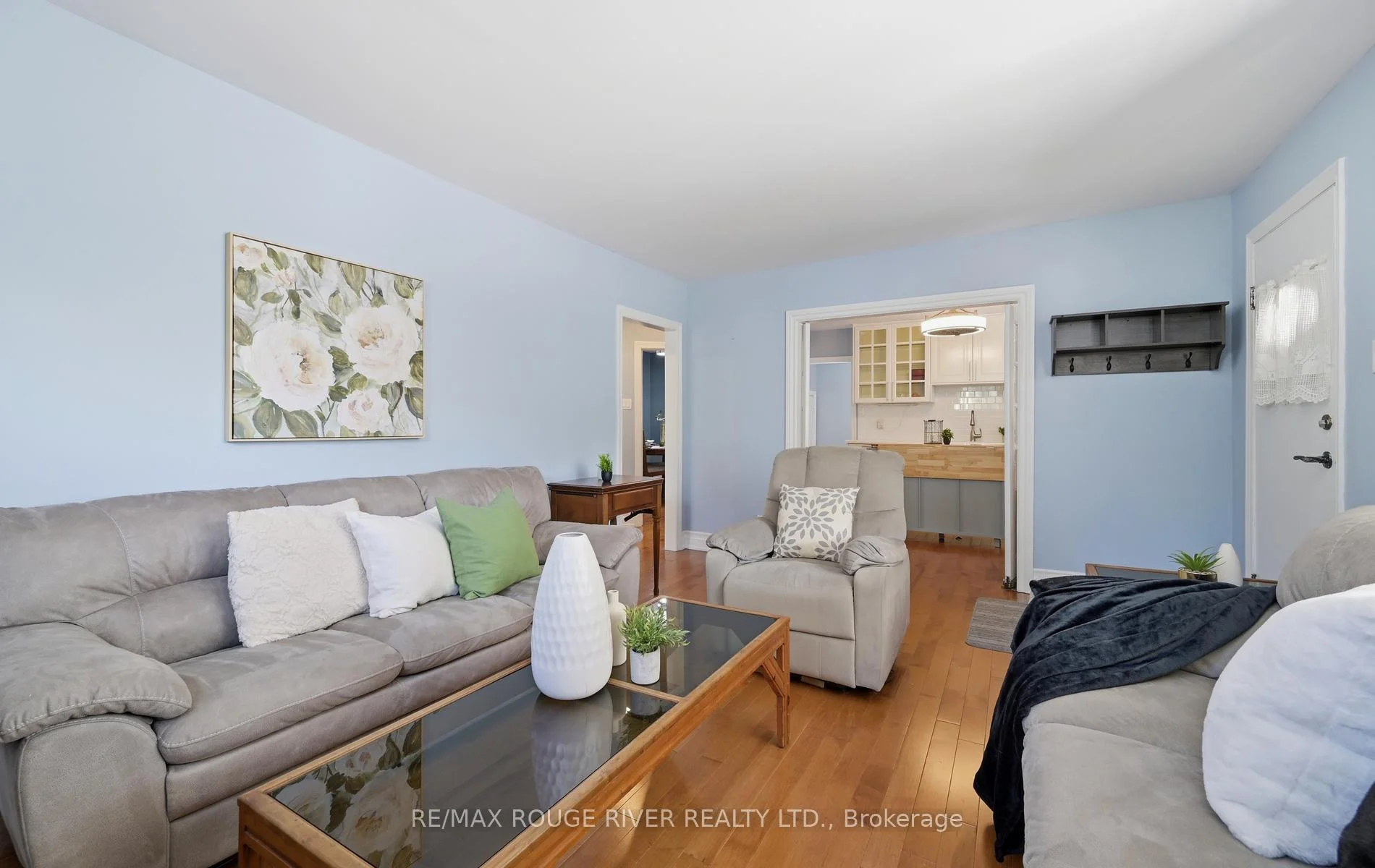 Photo 50 of 303 Burns Street E, Whitby, Downtown Whitby — HOMEH