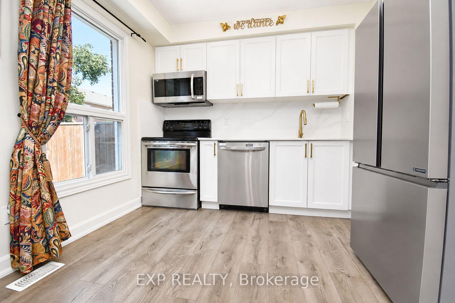 Photo 12 of Unit 2, 165 Kozlov Street, Barrie, West Bayfield — HOMEH