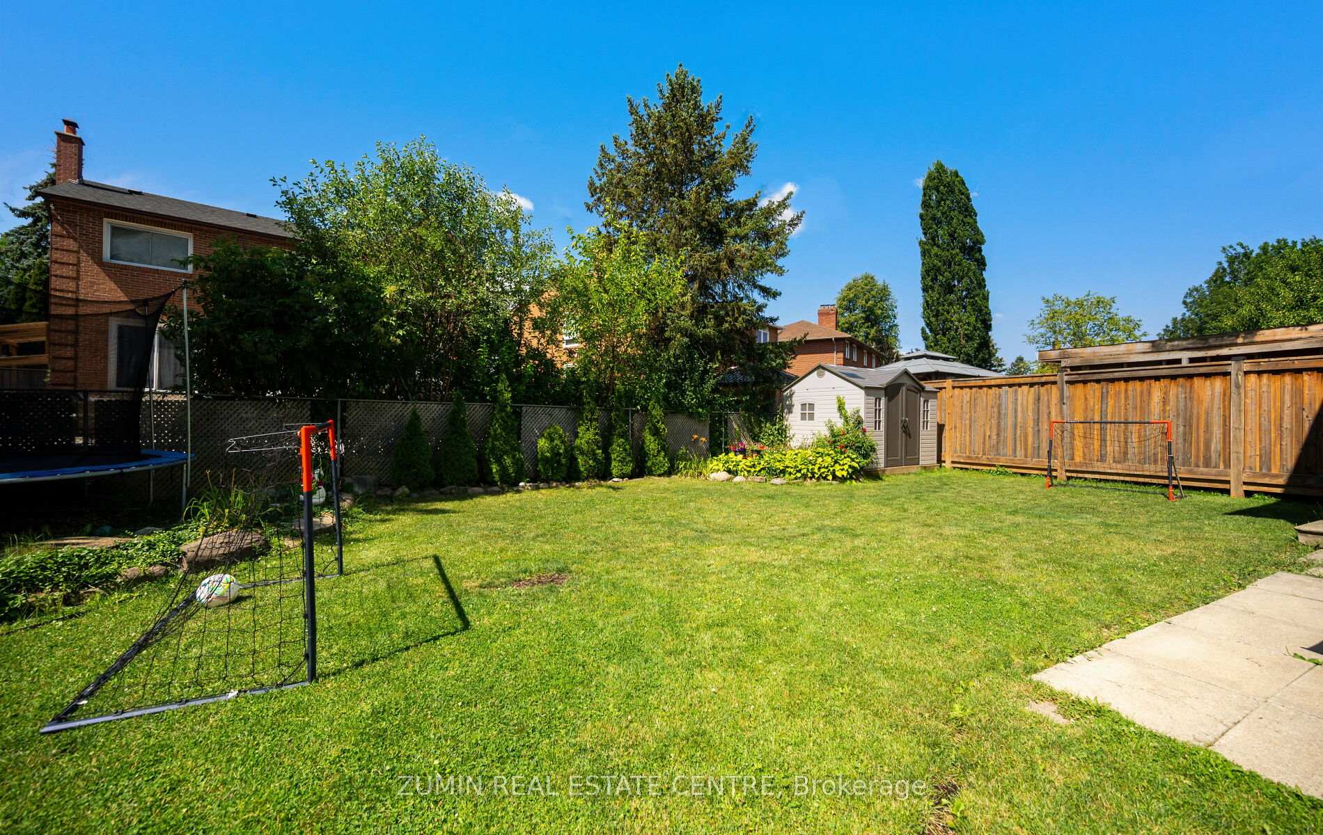 Photo 8 of 36 Jeanette Place, Brampton, Northgate — HOMEH