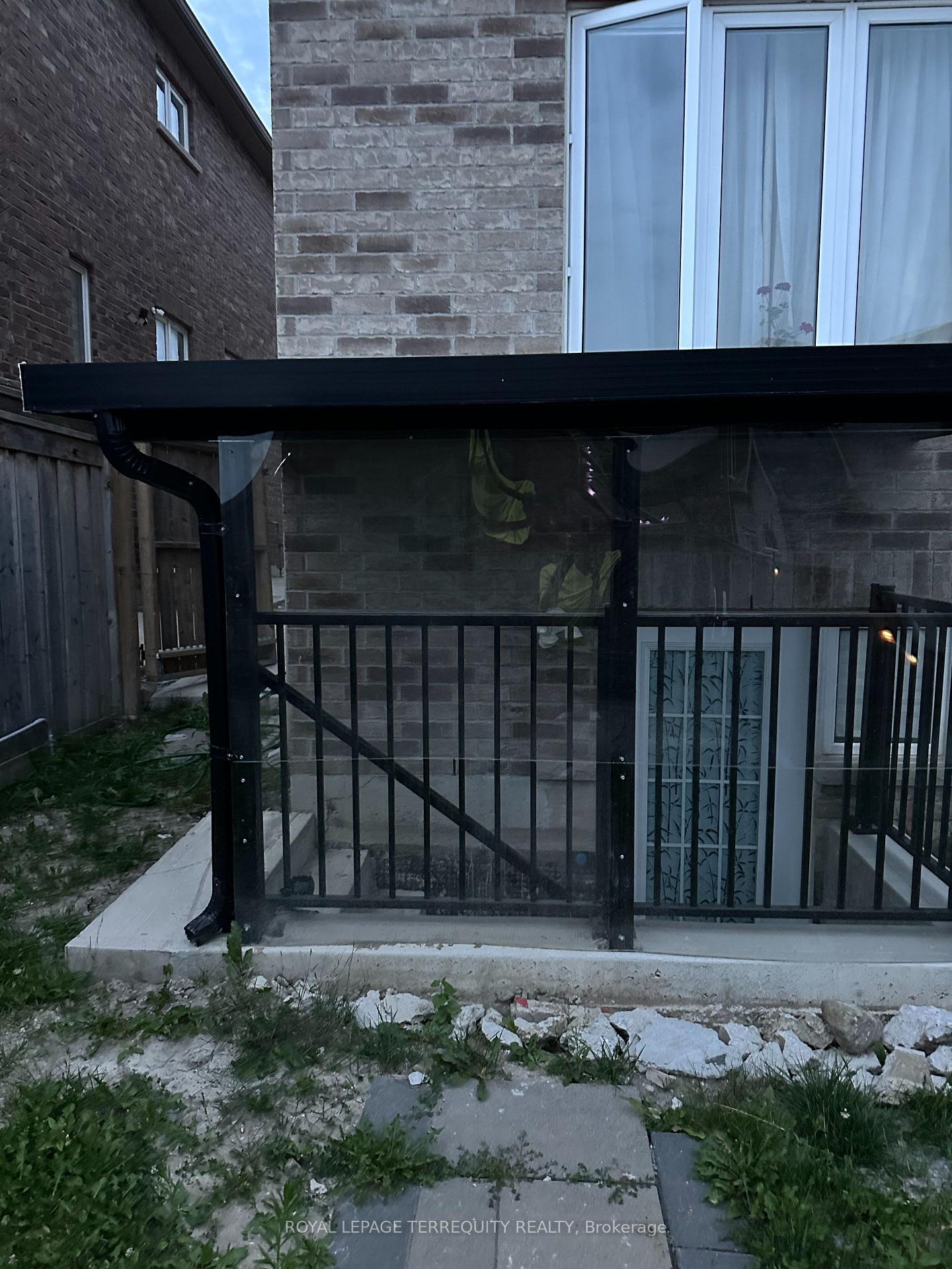 Photo 10 of Unit Basement, 1976 Riverton Street, Oshawa, Taunton — HOMEH