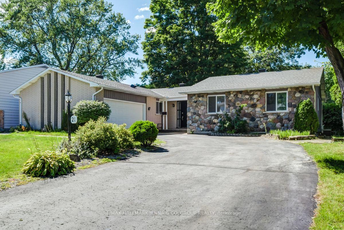 Photo 1 of 21 B St Remy Drive, Ottawa, Barrhaven - Pheasant Run — HOMEH