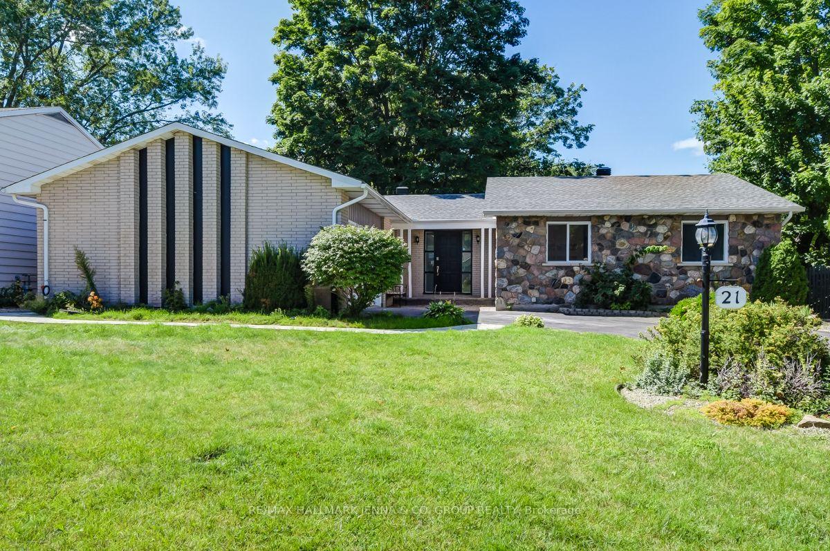Photo 2 of 21 B St Remy Drive, Ottawa, Barrhaven - Pheasant Run — HOMEH