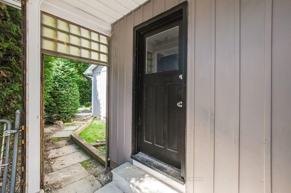 Photo 4 of 21 B St Remy Drive, Ottawa, Barrhaven - Pheasant Run — HOMEH