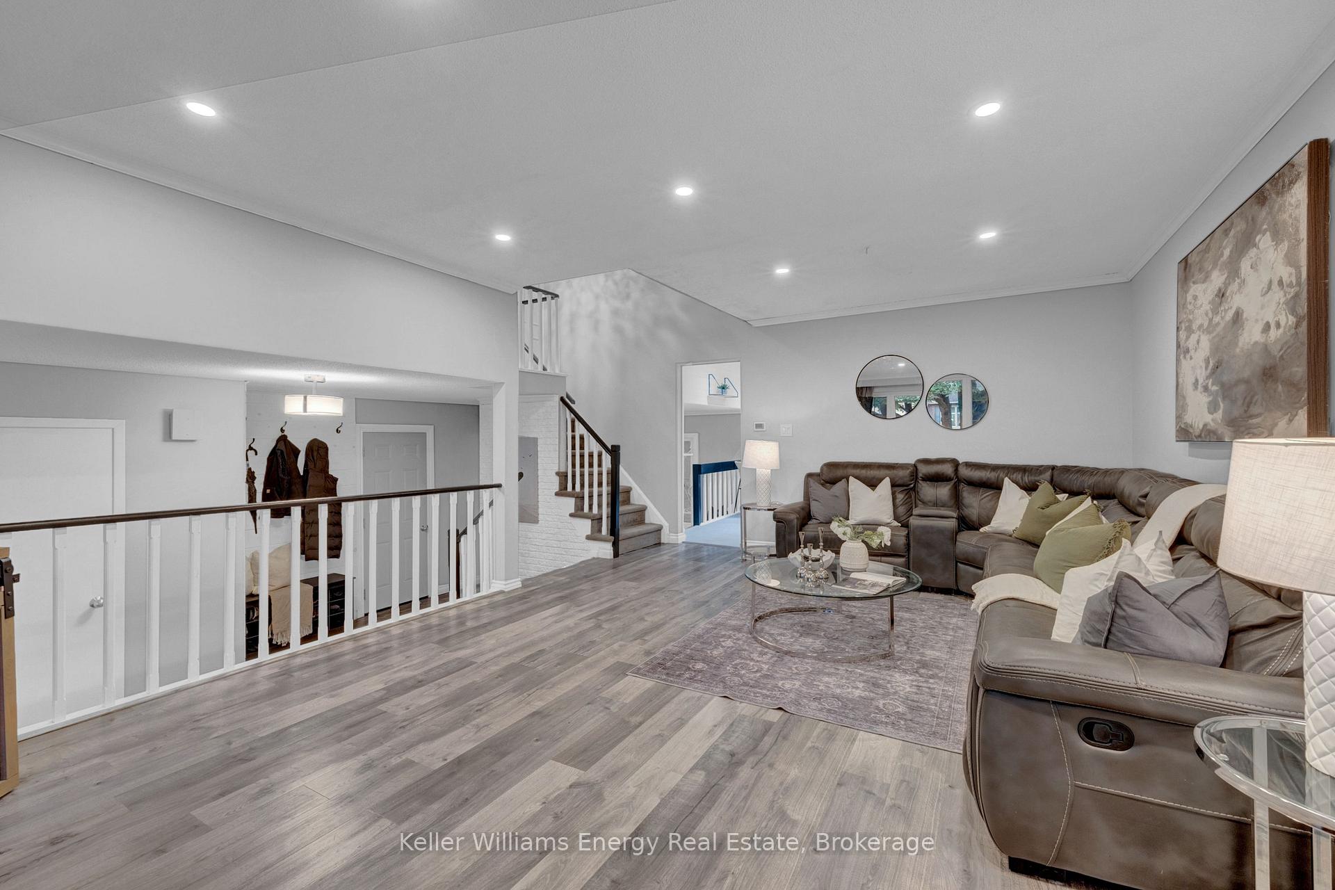 Photo 11 of 38 Spry Avenue, Clarington, Bowmanville — HOMEH