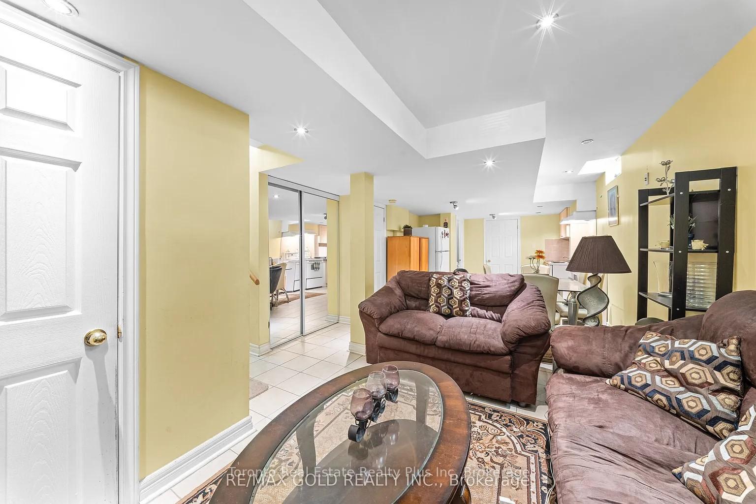 Photo 9 of 17 Calderstone Road, Brampton, Bram East — HOMEH