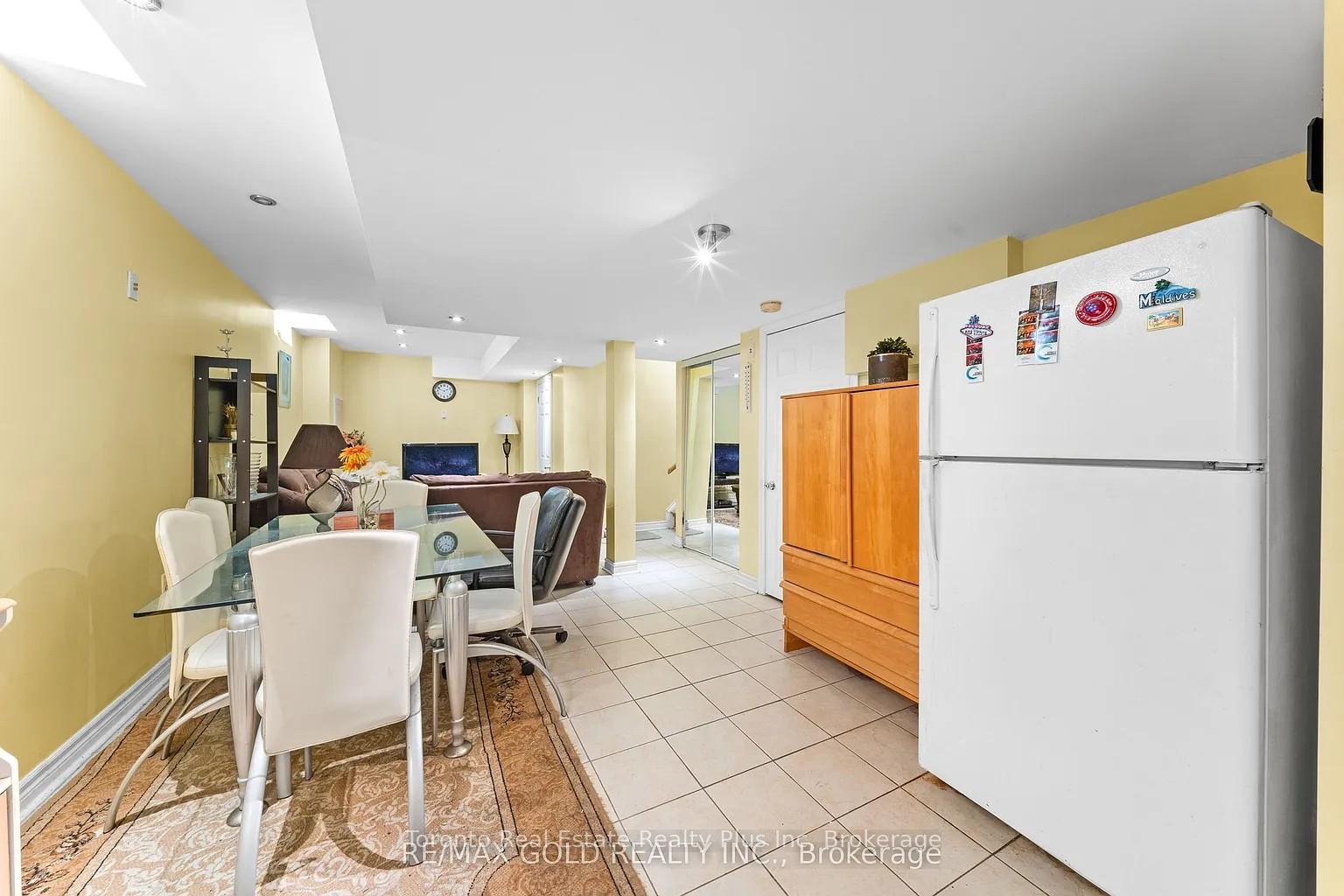 Photo 10 of 17 Calderstone Road, Brampton, Bram East — HOMEH