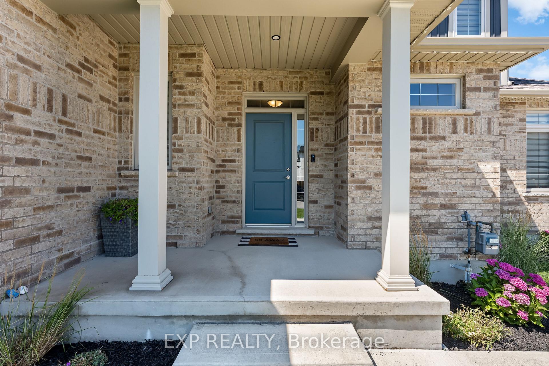 Photo 5 of 27 Corbin Street, St. Catharines, Oakdale — HOMEH