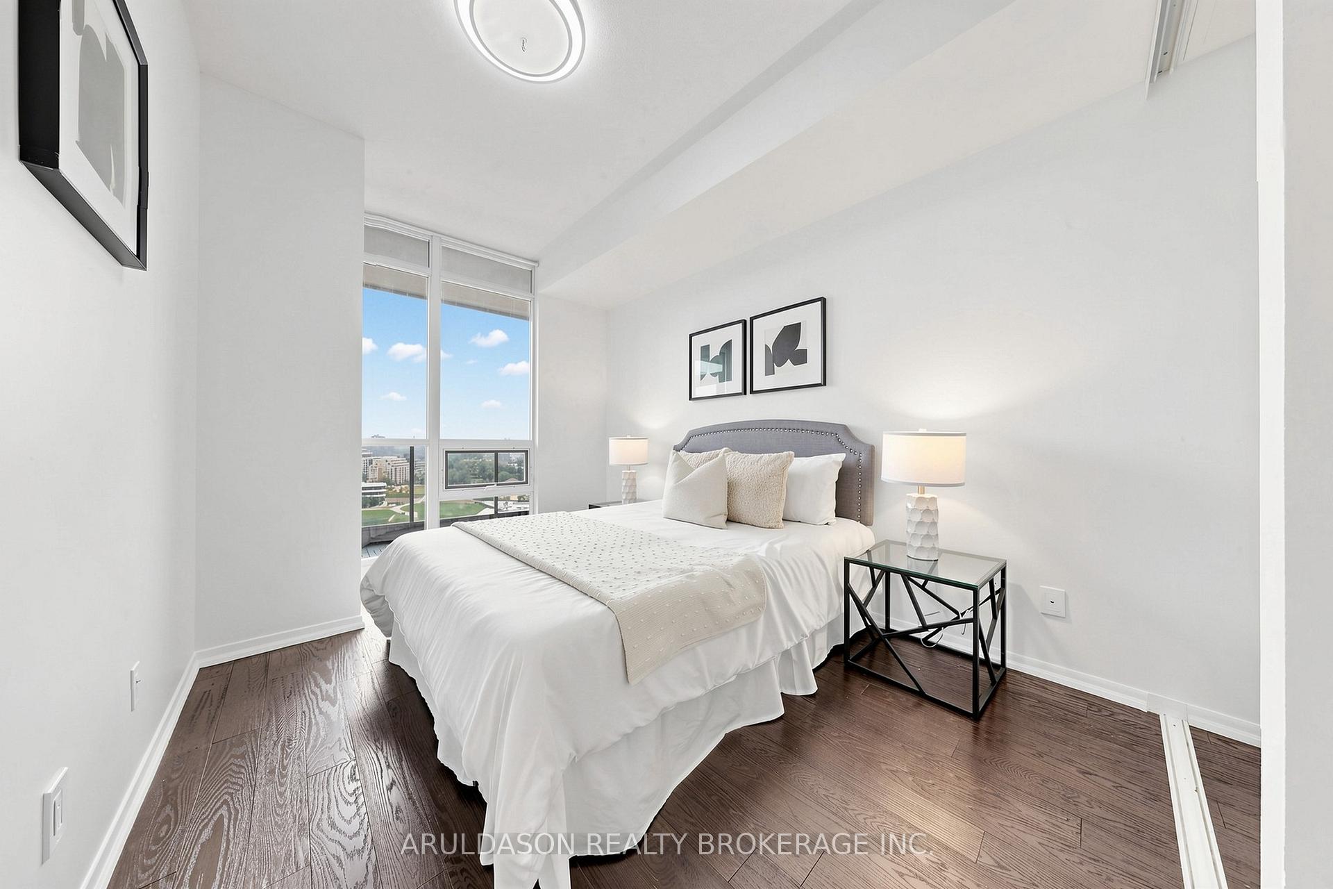 Photo 9 of Unit 2007, 231 Fort York Boulevard, Toronto, Niagara — HOMEH