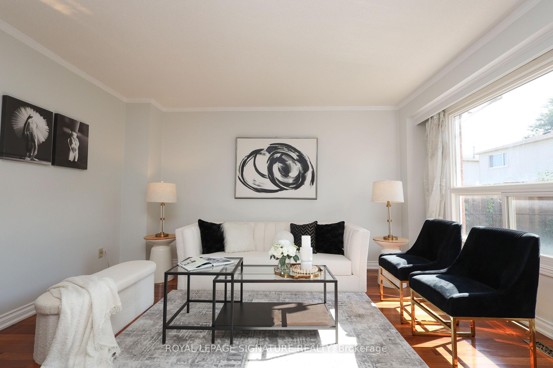 Photo 9 of 37 Oleander Crescent, Brampton, Heart Lake East — HOMEH