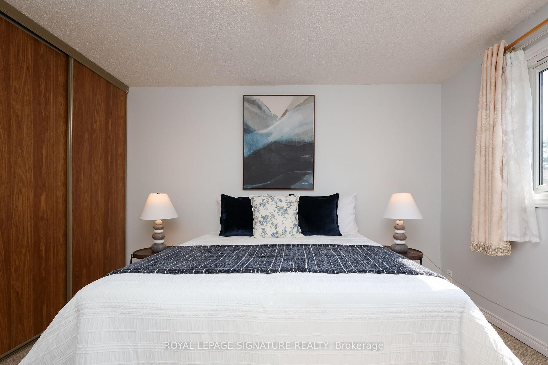 Photo 33 of 37 Oleander Crescent, Brampton, Heart Lake East — HOMEH