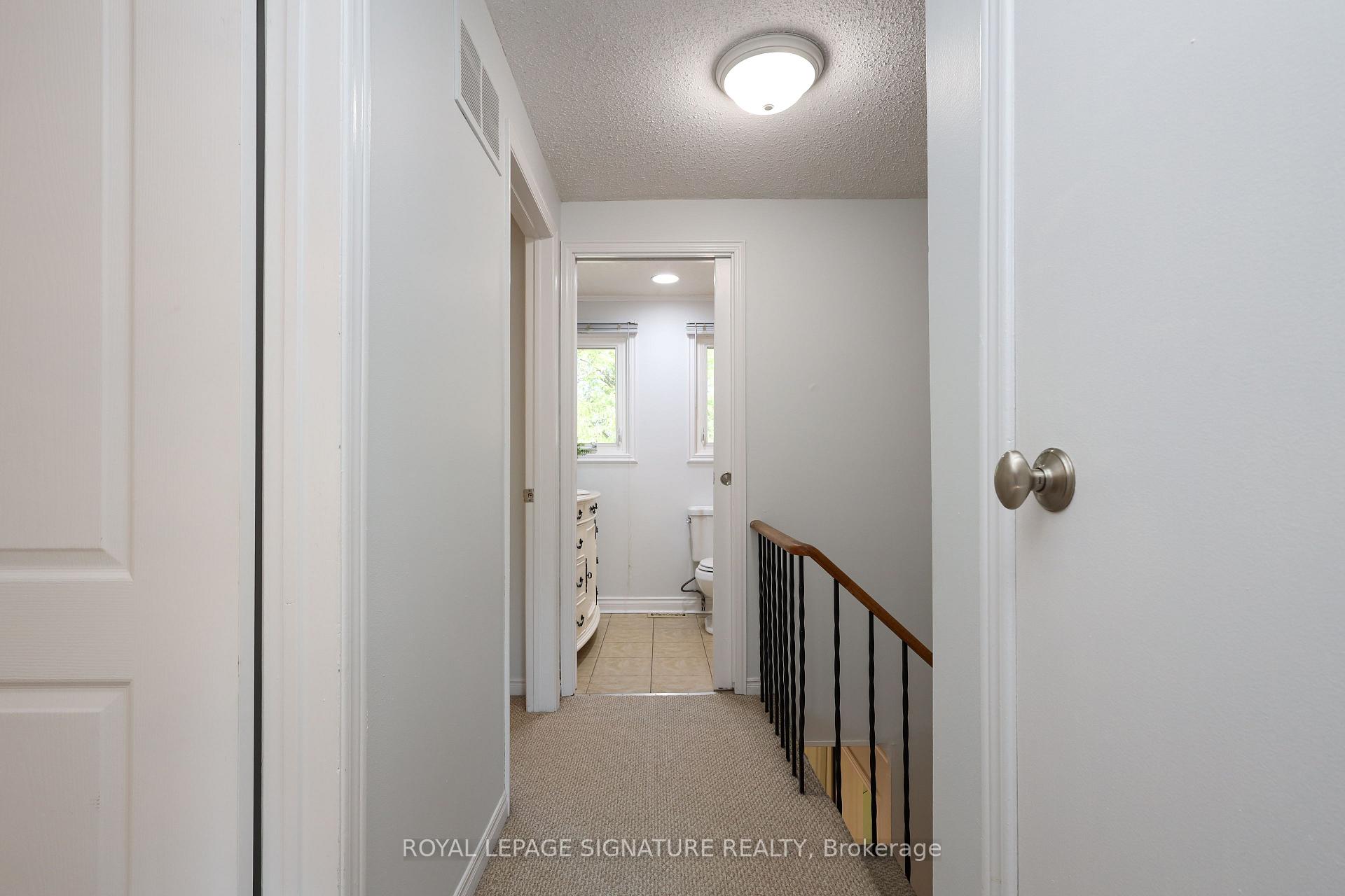 Photo 35 of 37 Oleander Crescent, Brampton, Heart Lake East — HOMEH
