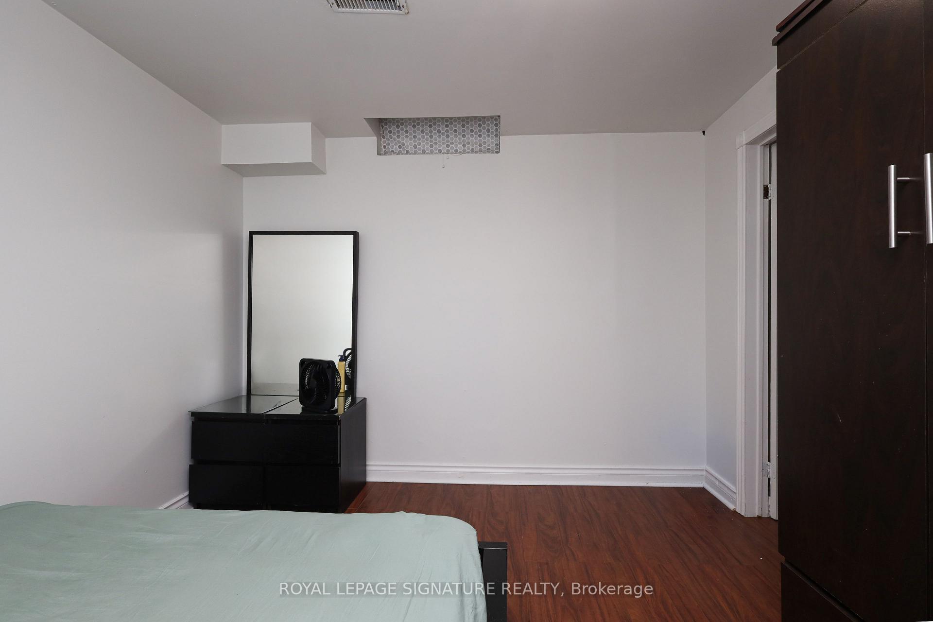 Photo 41 of 37 Oleander Crescent, Brampton, Heart Lake East — HOMEH