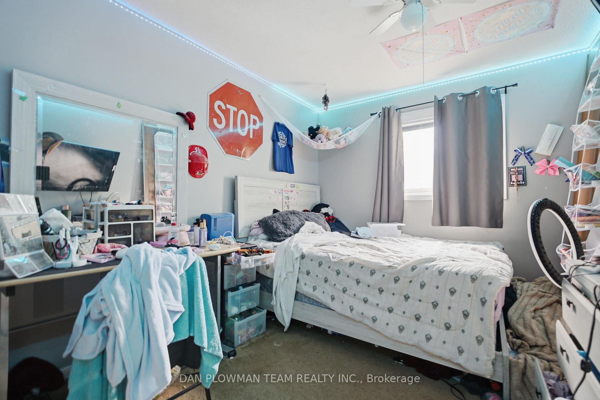 Photo 12 of 21 Doreen Crescent, Clarington, Bowmanville — HOMEH