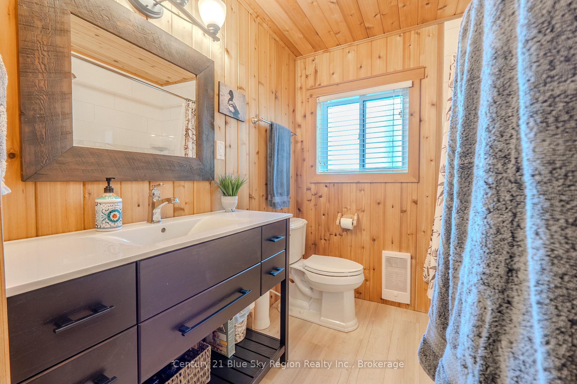 Photo 25 of 485 Mallard Haven Road, Chisholm — HOMEH