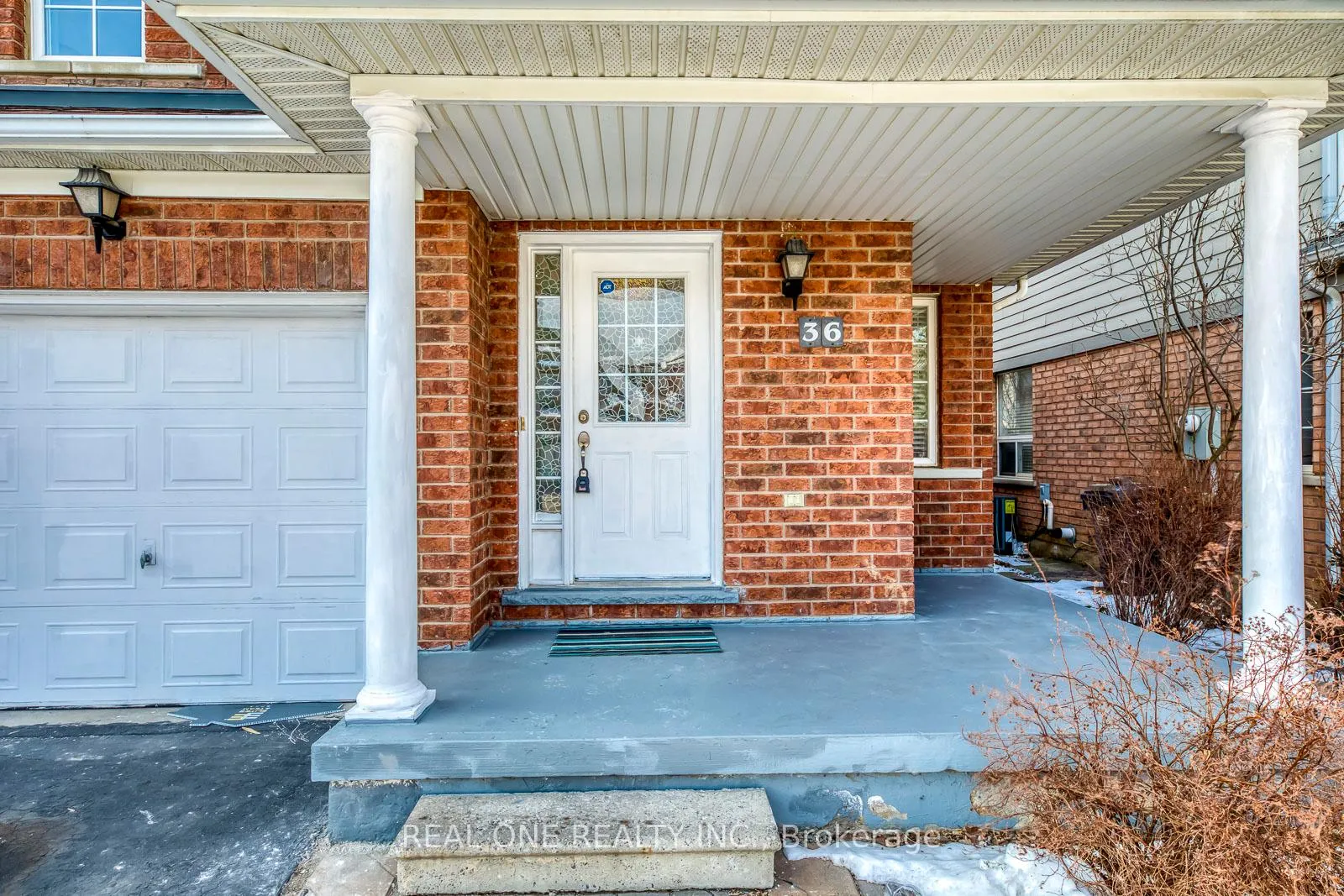 Photo 3 of 36 Tideland Drive, Brampton, Fletcher's Meadow — HOMEH
