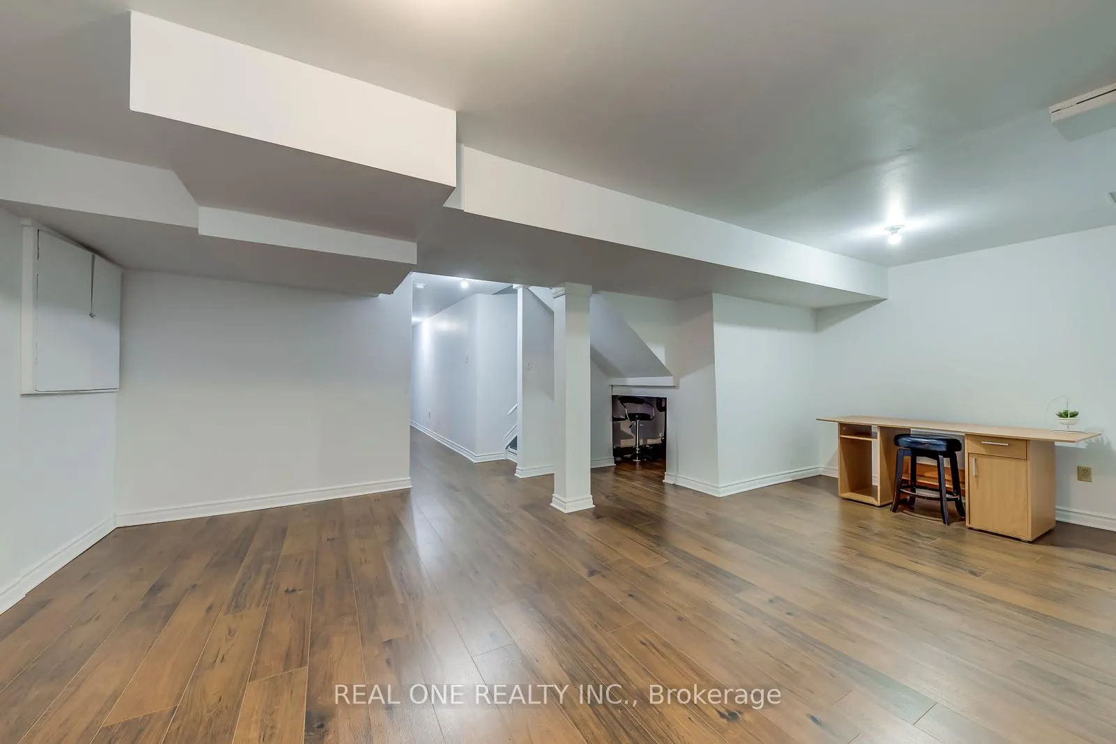 Photo 35 of 36 Tideland Drive, Brampton, Fletcher's Meadow — HOMEH