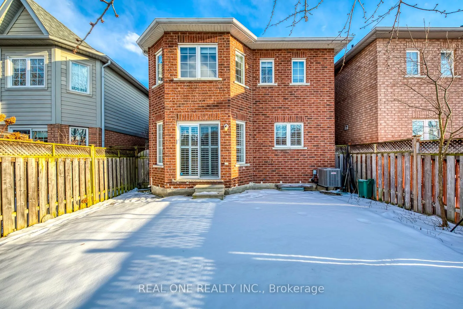 Photo 40 of 36 Tideland Drive, Brampton, Fletcher's Meadow — HOMEH