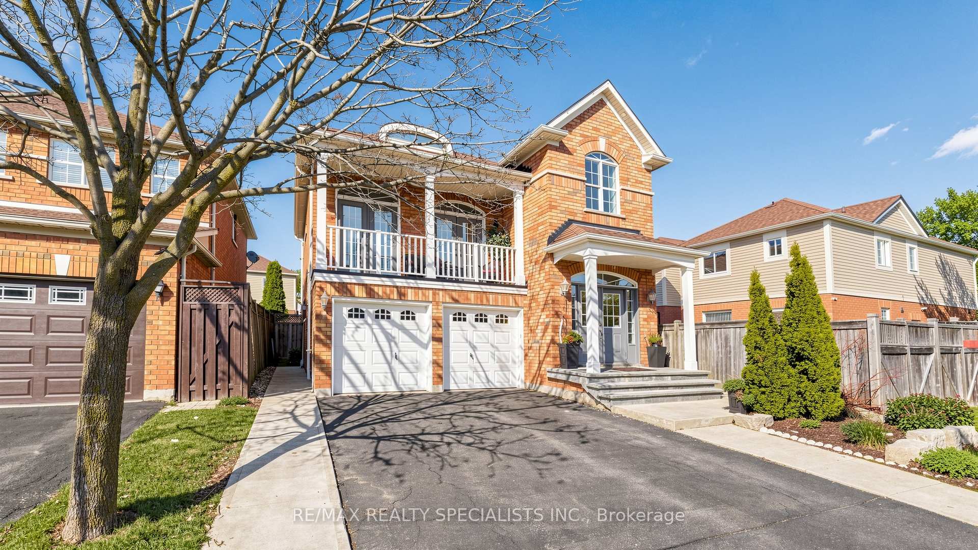 Photo 1 of 193 Queen Mary Drive, Brampton, Fletcher's Meadow — HOMEH