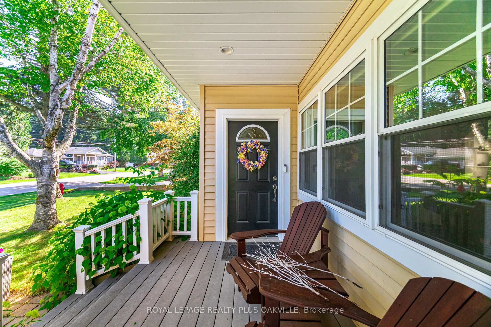 Photo 5 of 43 Ravina Crescent, Hamilton, Ancaster — HOMEH