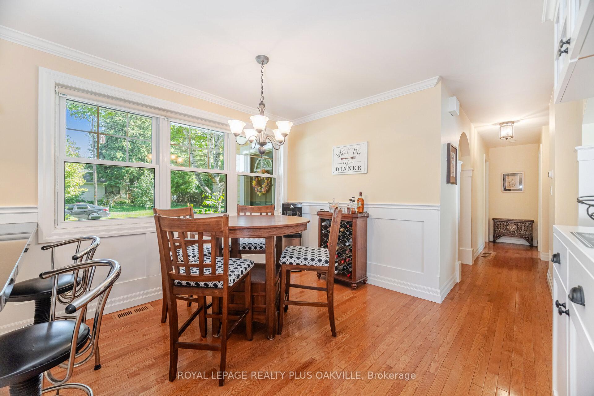 Photo 8 of 43 Ravina Crescent, Hamilton, Ancaster — HOMEH