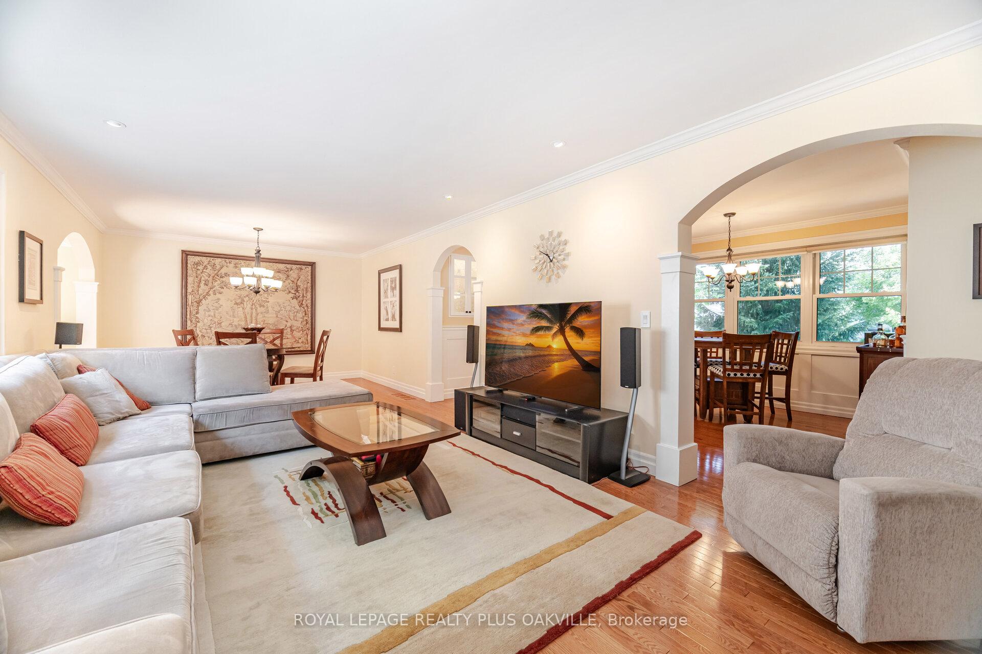 Photo 15 of 43 Ravina Crescent, Hamilton, Ancaster — HOMEH