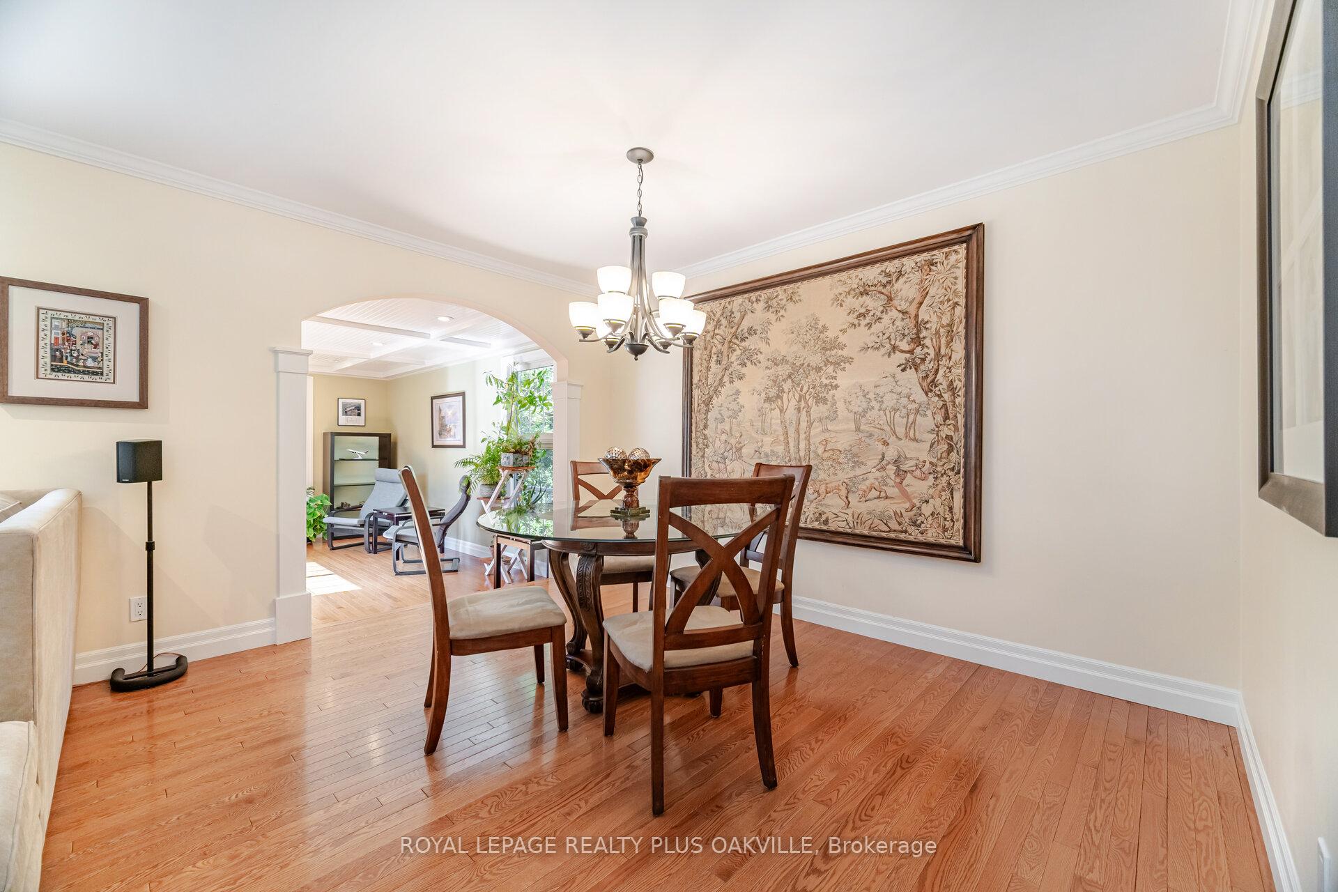 Photo 21 of 43 Ravina Crescent, Hamilton, Ancaster — HOMEH