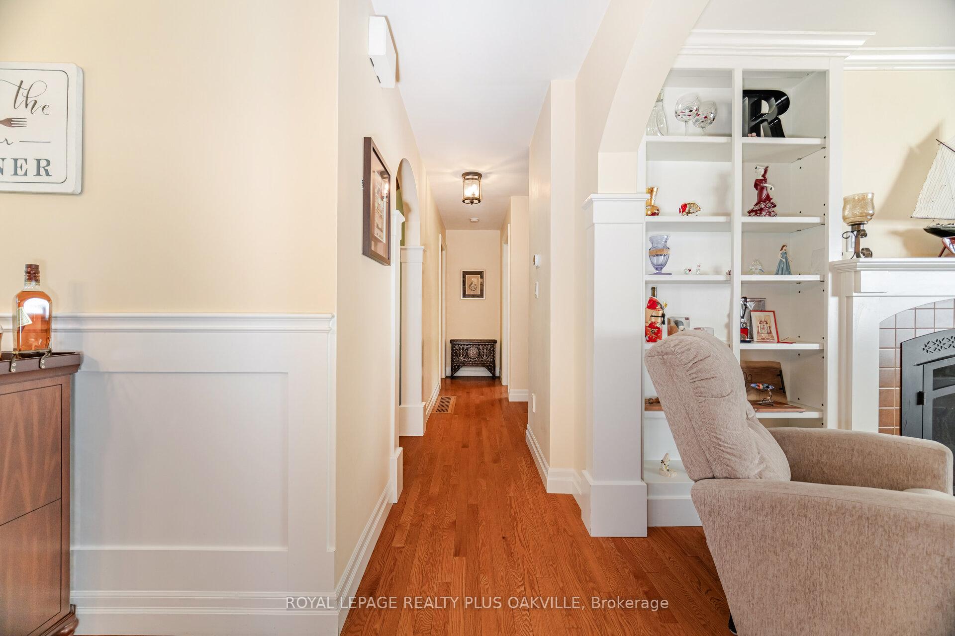 Photo 26 of 43 Ravina Crescent, Hamilton, Ancaster — HOMEH