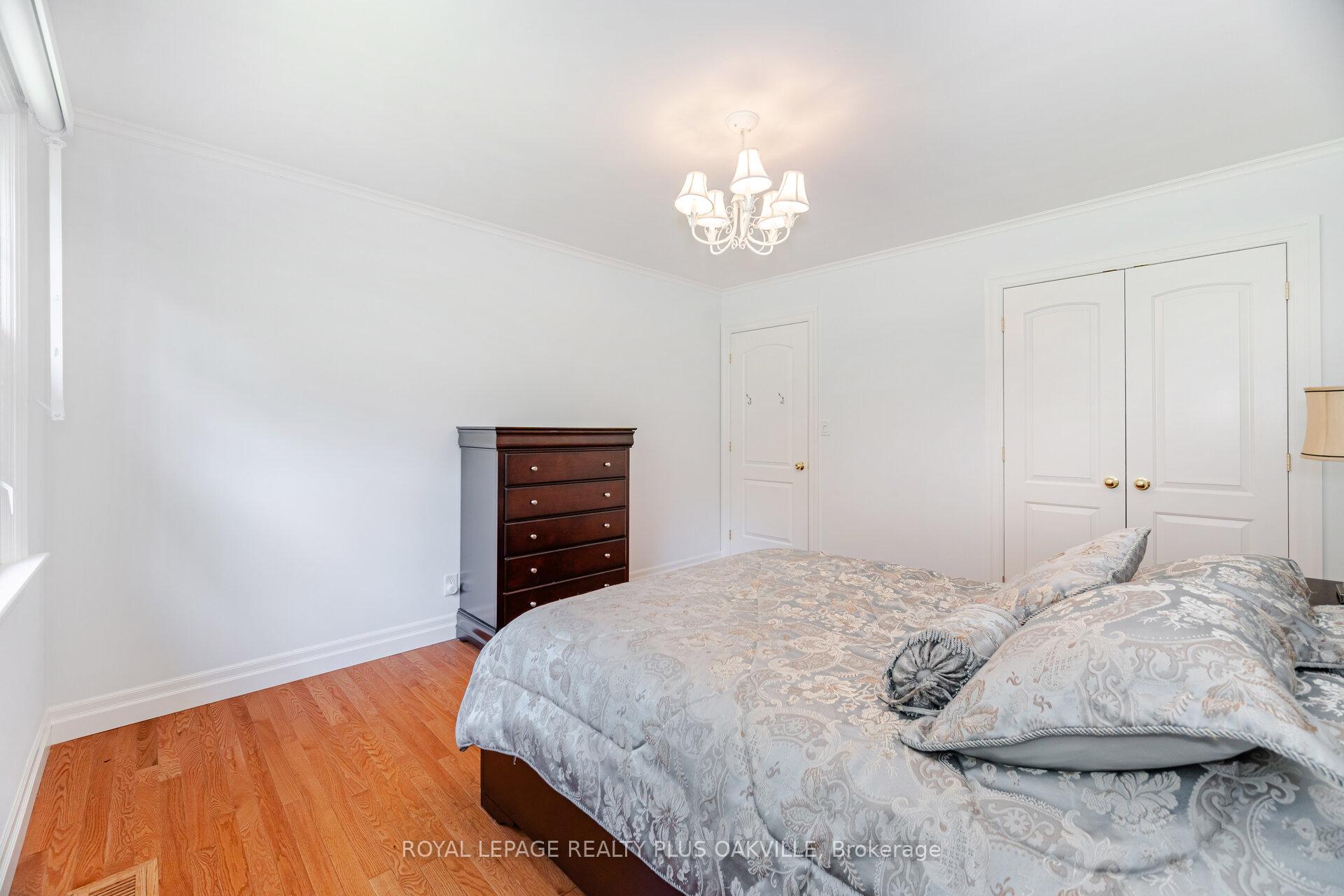 Photo 29 of 43 Ravina Crescent, Hamilton, Ancaster — HOMEH