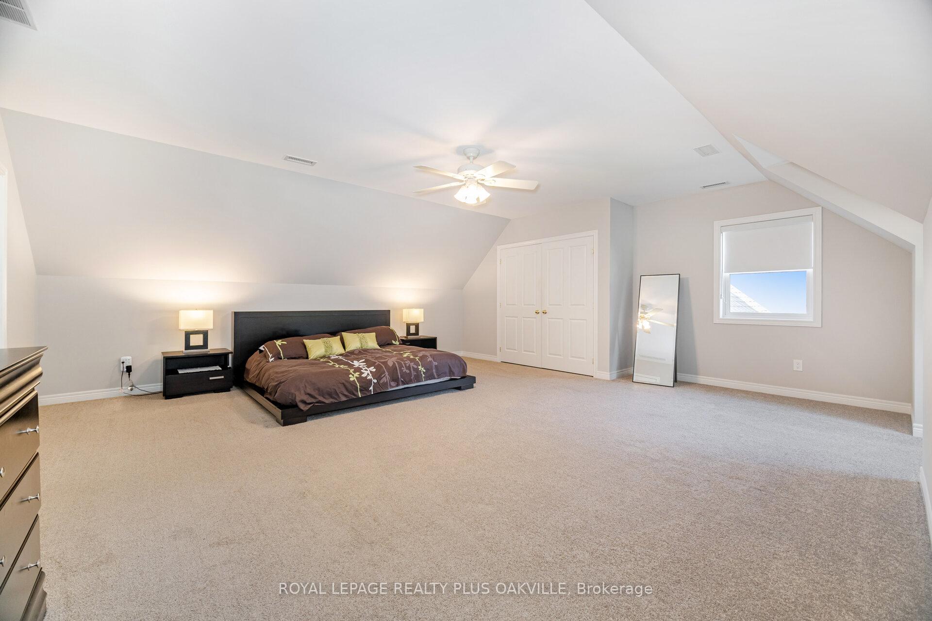 Photo 34 of 43 Ravina Crescent, Hamilton, Ancaster — HOMEH