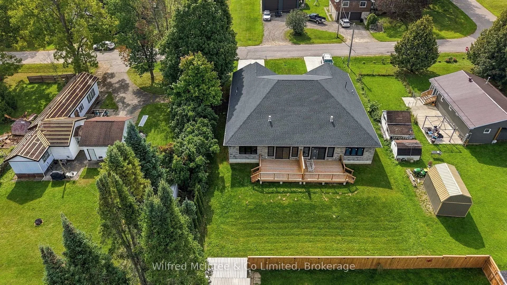 Photo 14 of 408 Alma Street, Arran-Elderslie — HOMEH