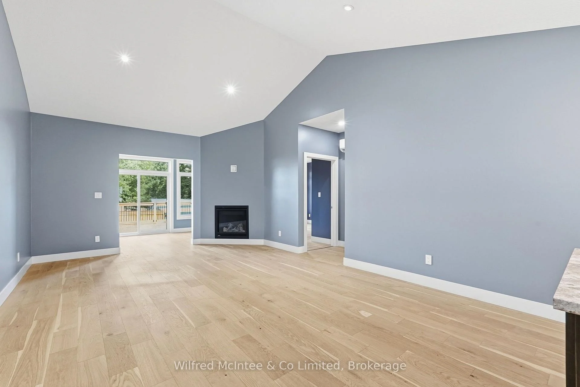 Photo 30 of 408 Alma Street, Arran-Elderslie — HOMEH