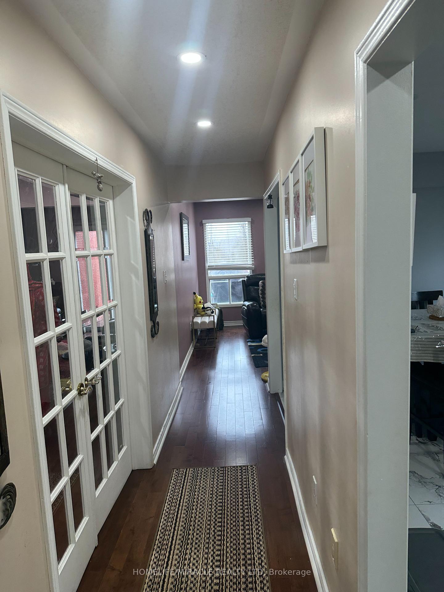 Photo 15 of 7200 Harding Crescent, Mississauga, Meadowvale — HOMEH