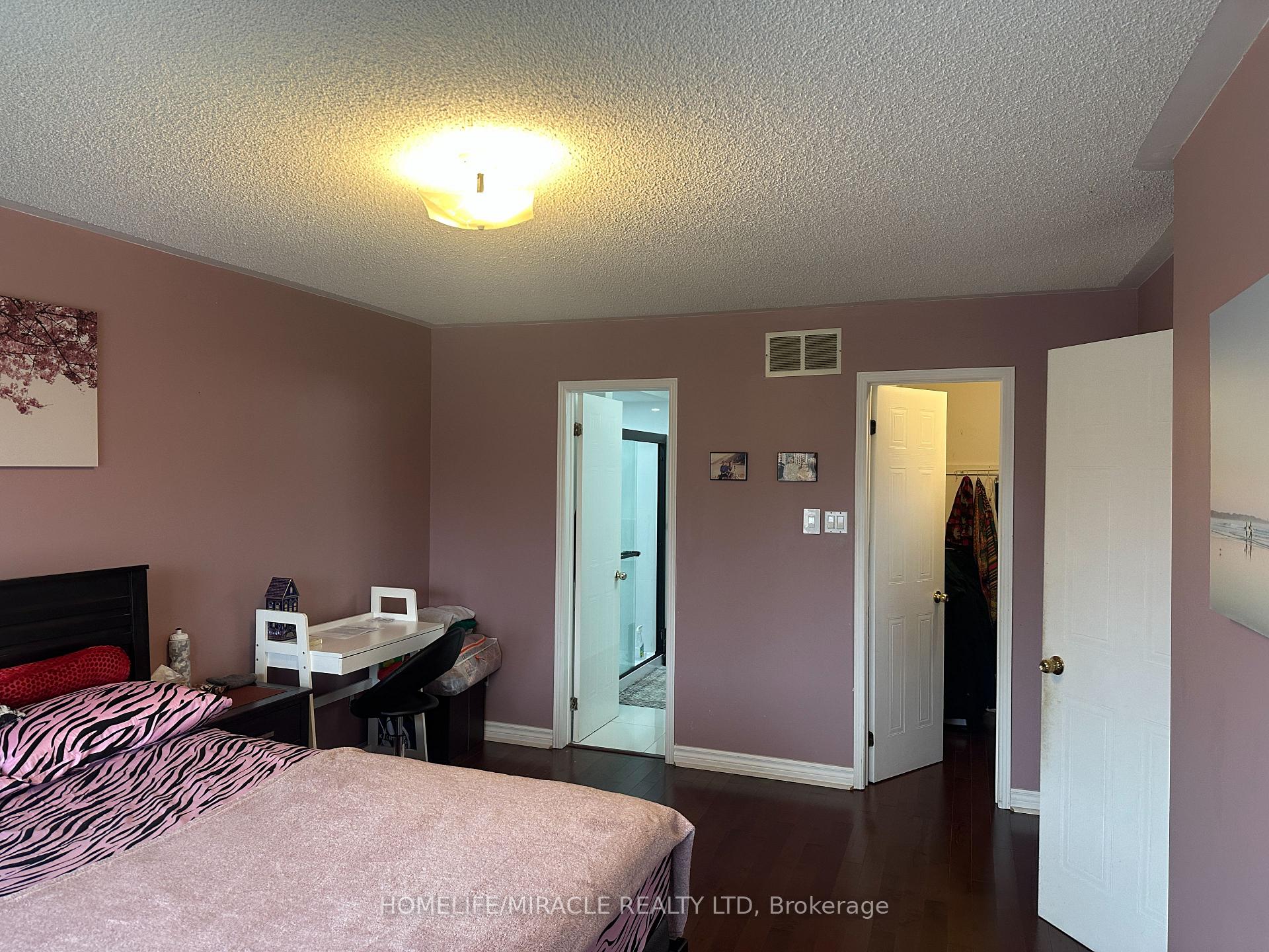 Photo 18 of 7200 Harding Crescent, Mississauga, Meadowvale — HOMEH