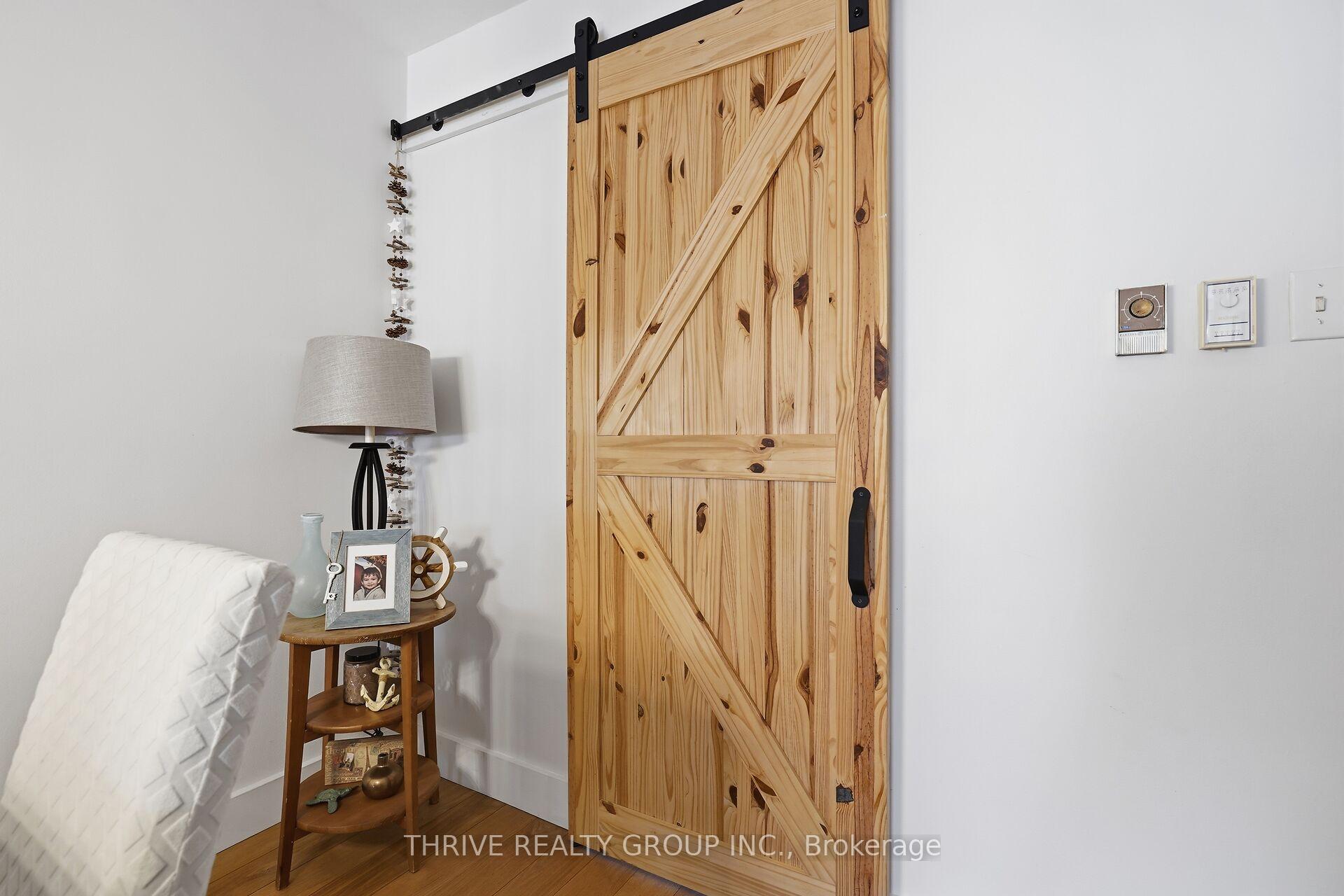 Photo 11 of 12 Guildwood Walk, London, North M — HOMEH