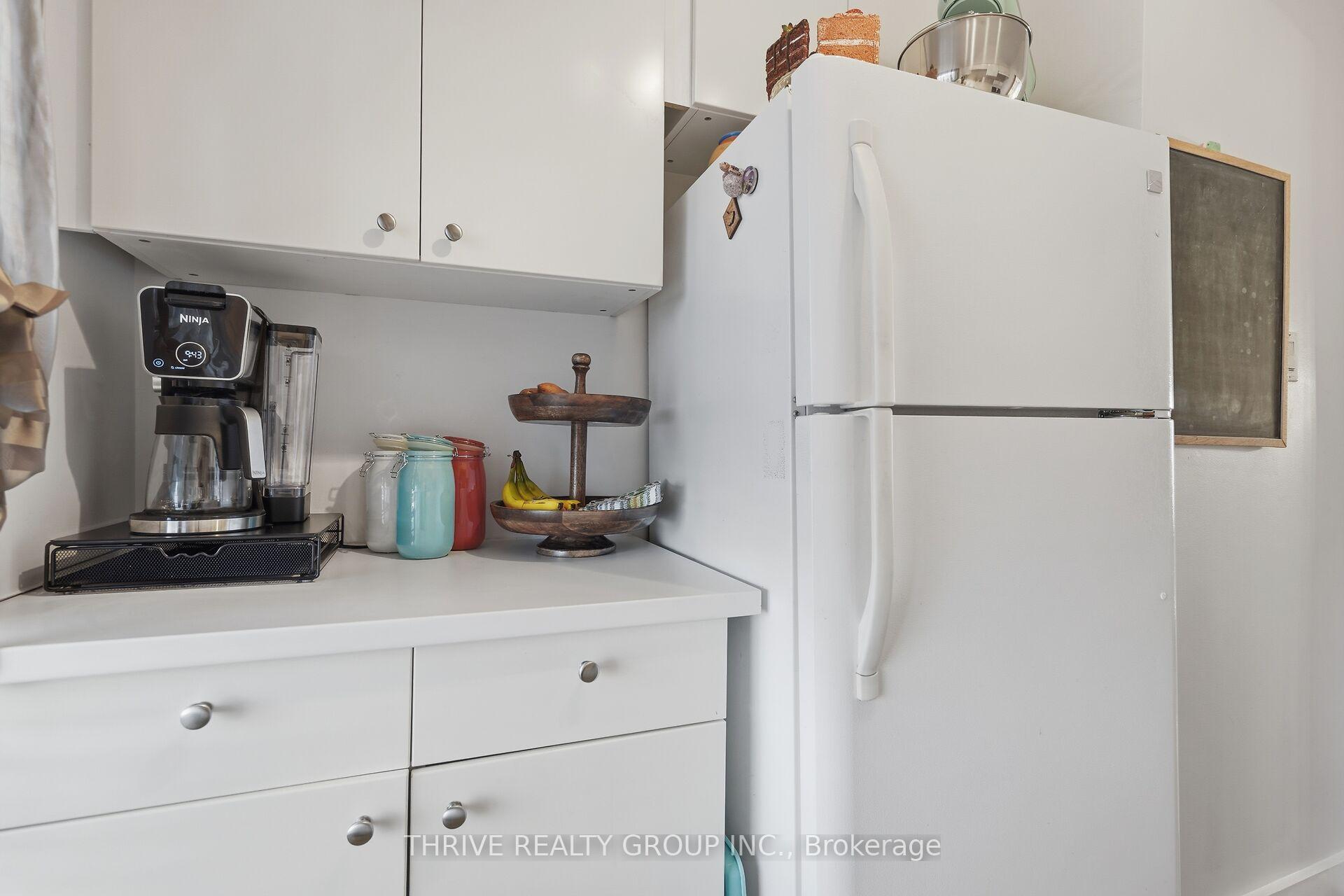 Photo 15 of 12 Guildwood Walk, London, North M — HOMEH