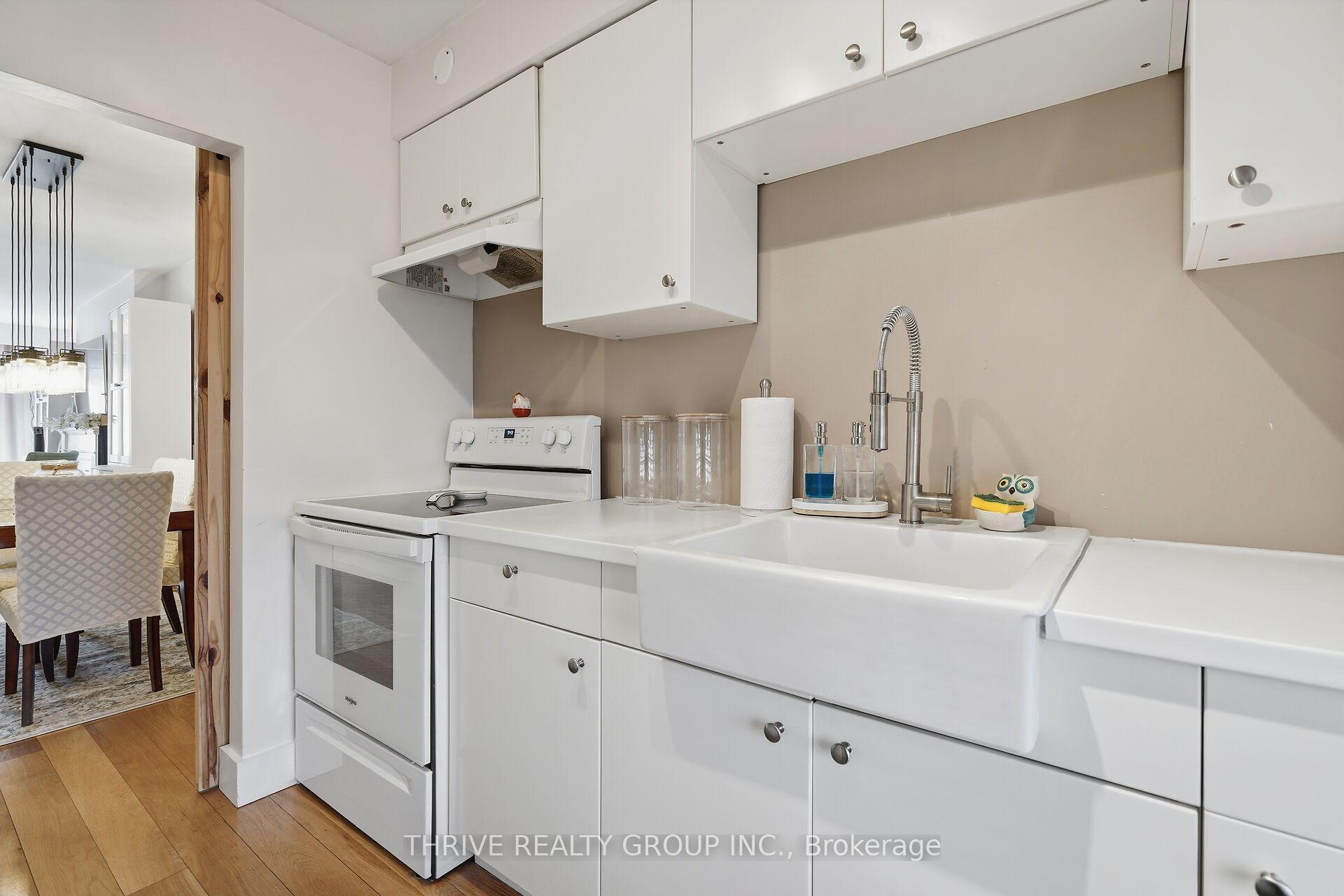 Photo 17 of 12 Guildwood Walk, London, North M — HOMEH