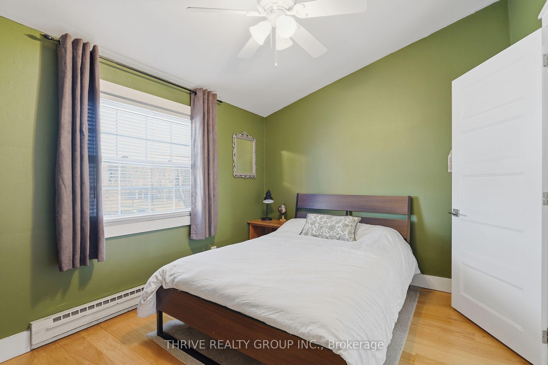 Photo 19 of 12 Guildwood Walk, London, North M — HOMEH