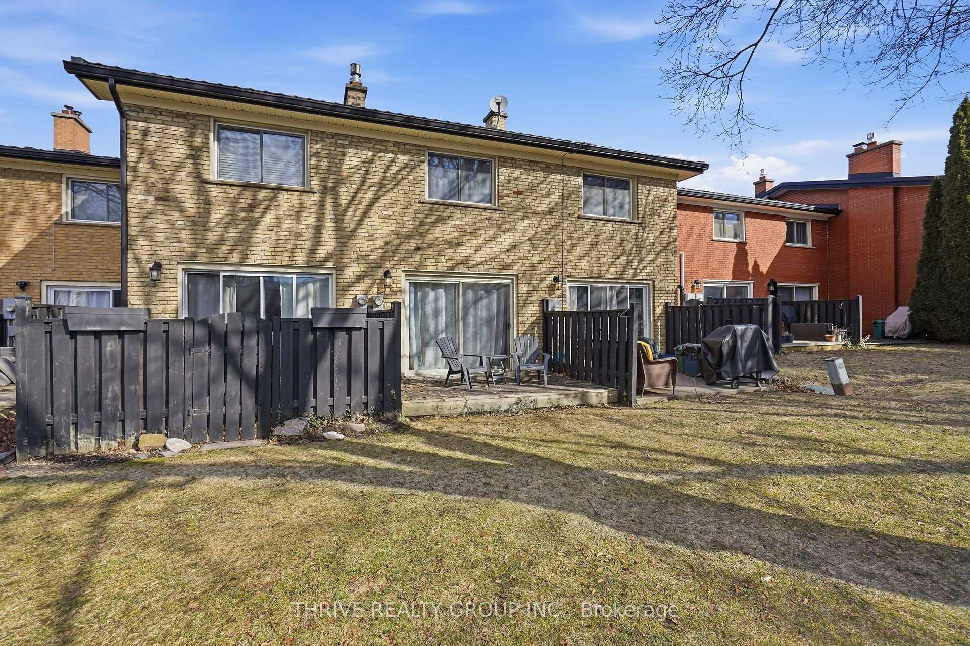 Photo 26 of 12 Guildwood Walk, London, North M — HOMEH