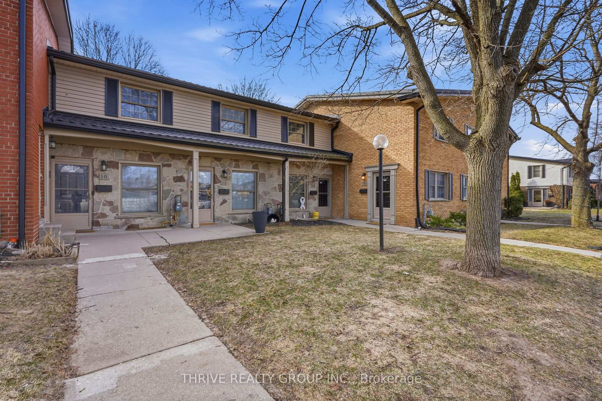 Photo 37 of 12 Guildwood Walk, London, North M — HOMEH