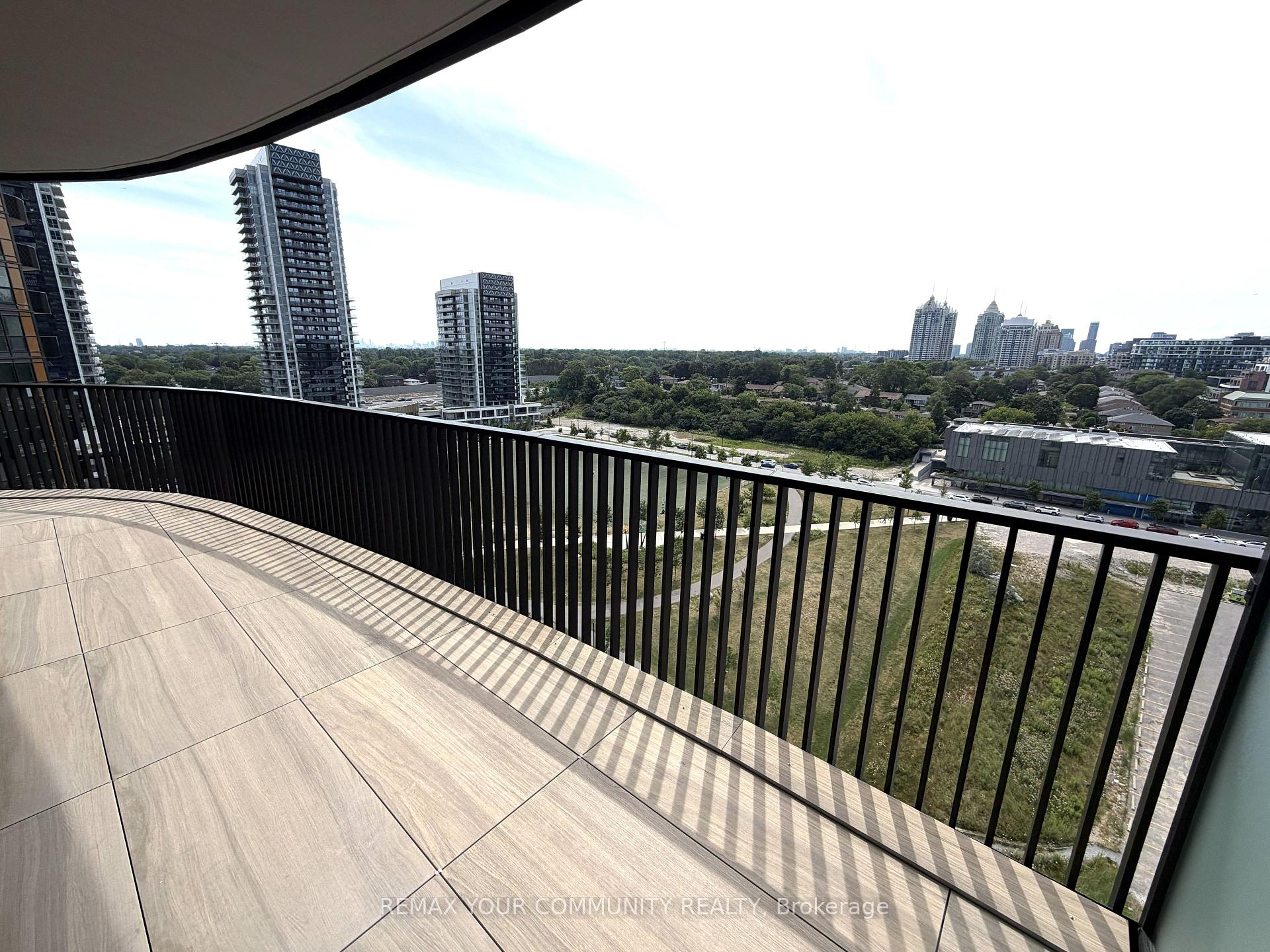 Photo 10 of Unit 1515, 75 Billes Heights, North York, Bayview Village — HOMEH