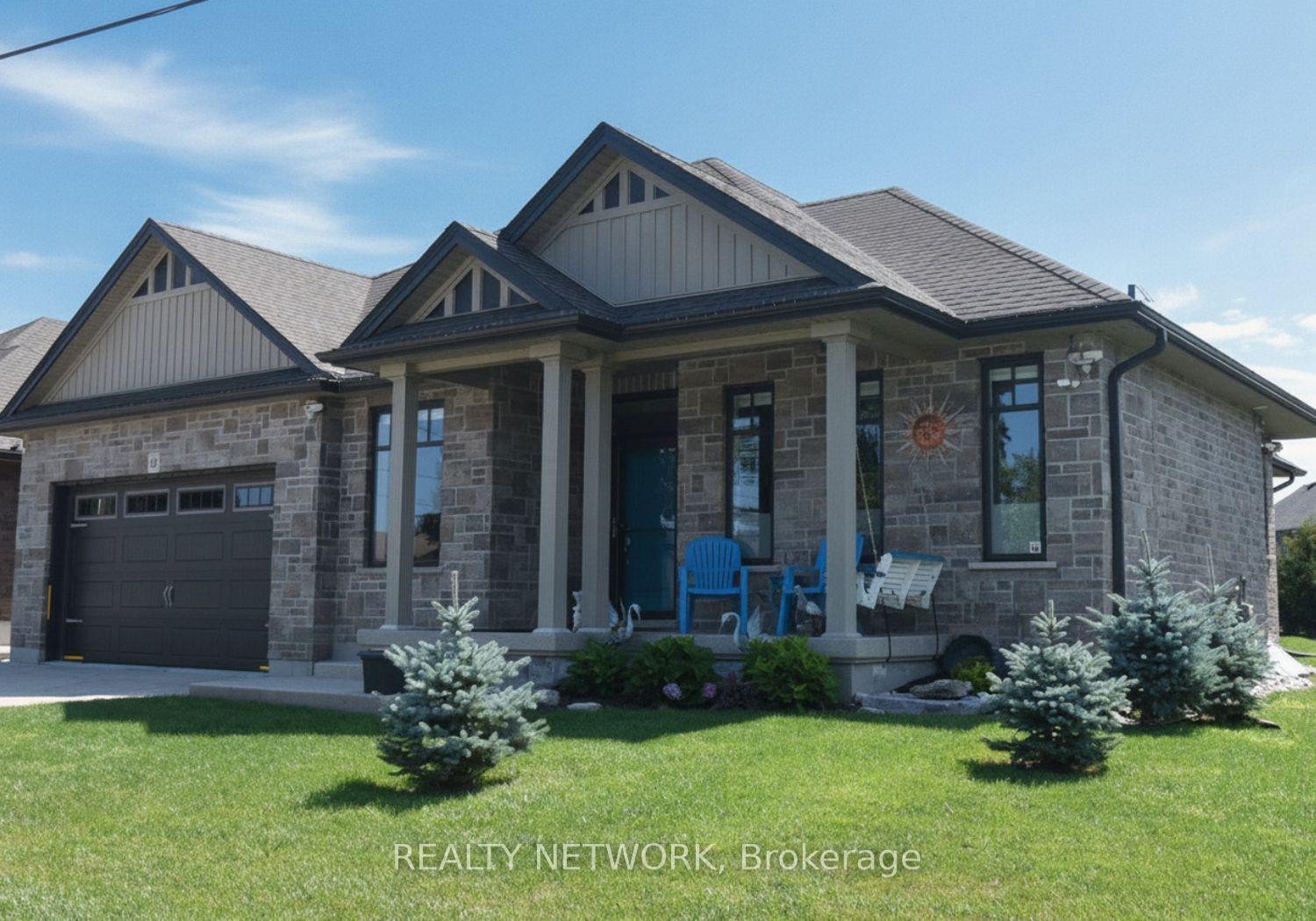 Photo 1 of 10 Craddock Boulevard, Haldimand — HOMEH