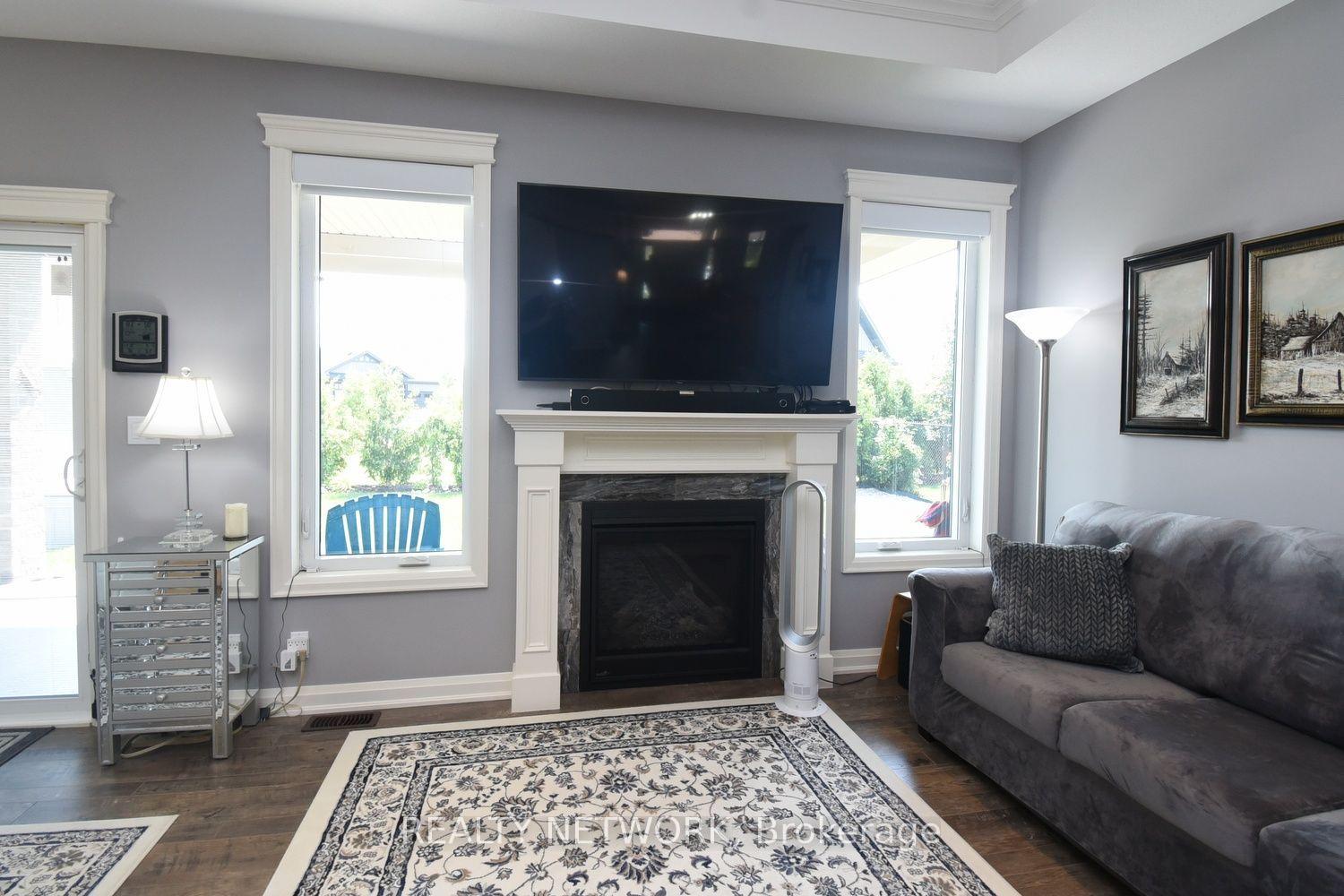 Photo 8 of 10 Craddock Boulevard, Haldimand — HOMEH