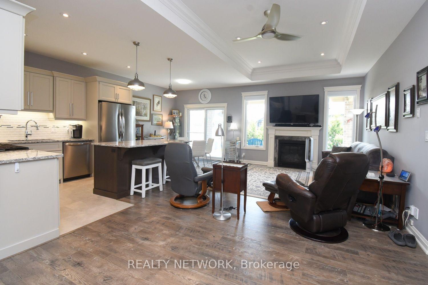 Photo 9 of 10 Craddock Boulevard, Haldimand — HOMEH