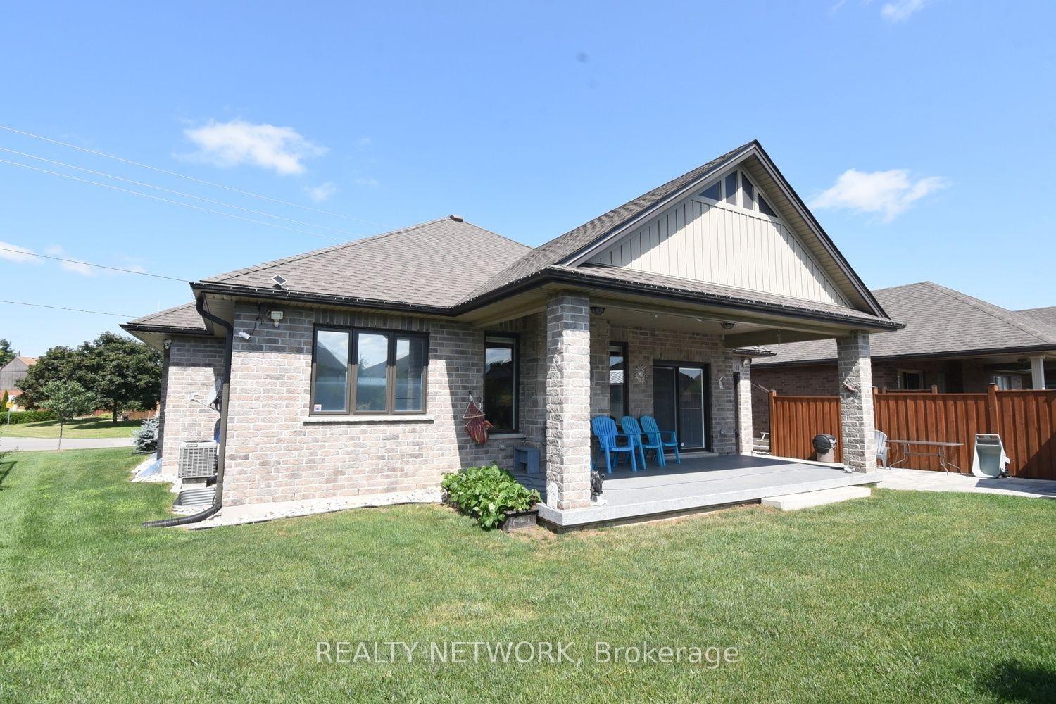Photo 31 of 10 Craddock Boulevard, Haldimand — HOMEH