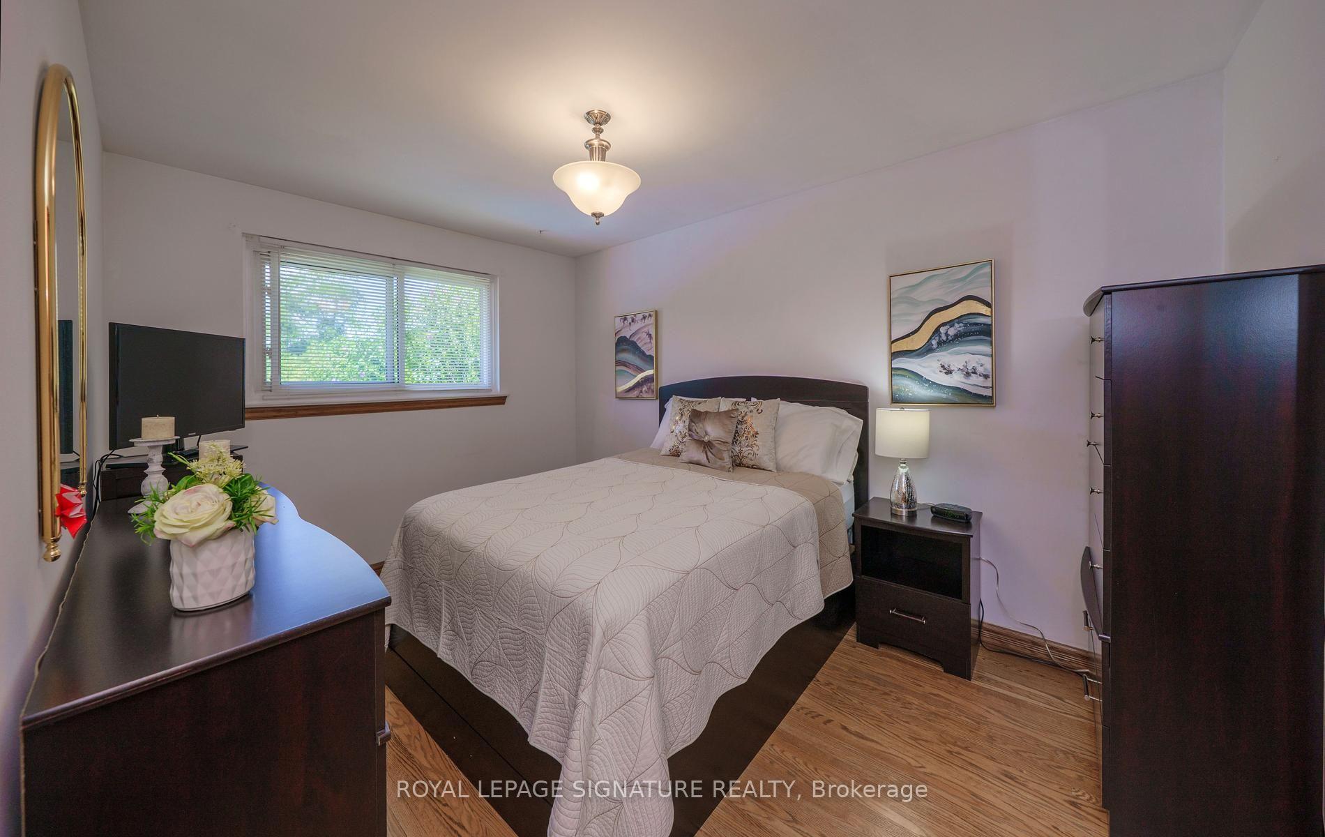 Photo 16 of 34 Rainier Square, Scarborough, L'Amoreaux — HOMEH